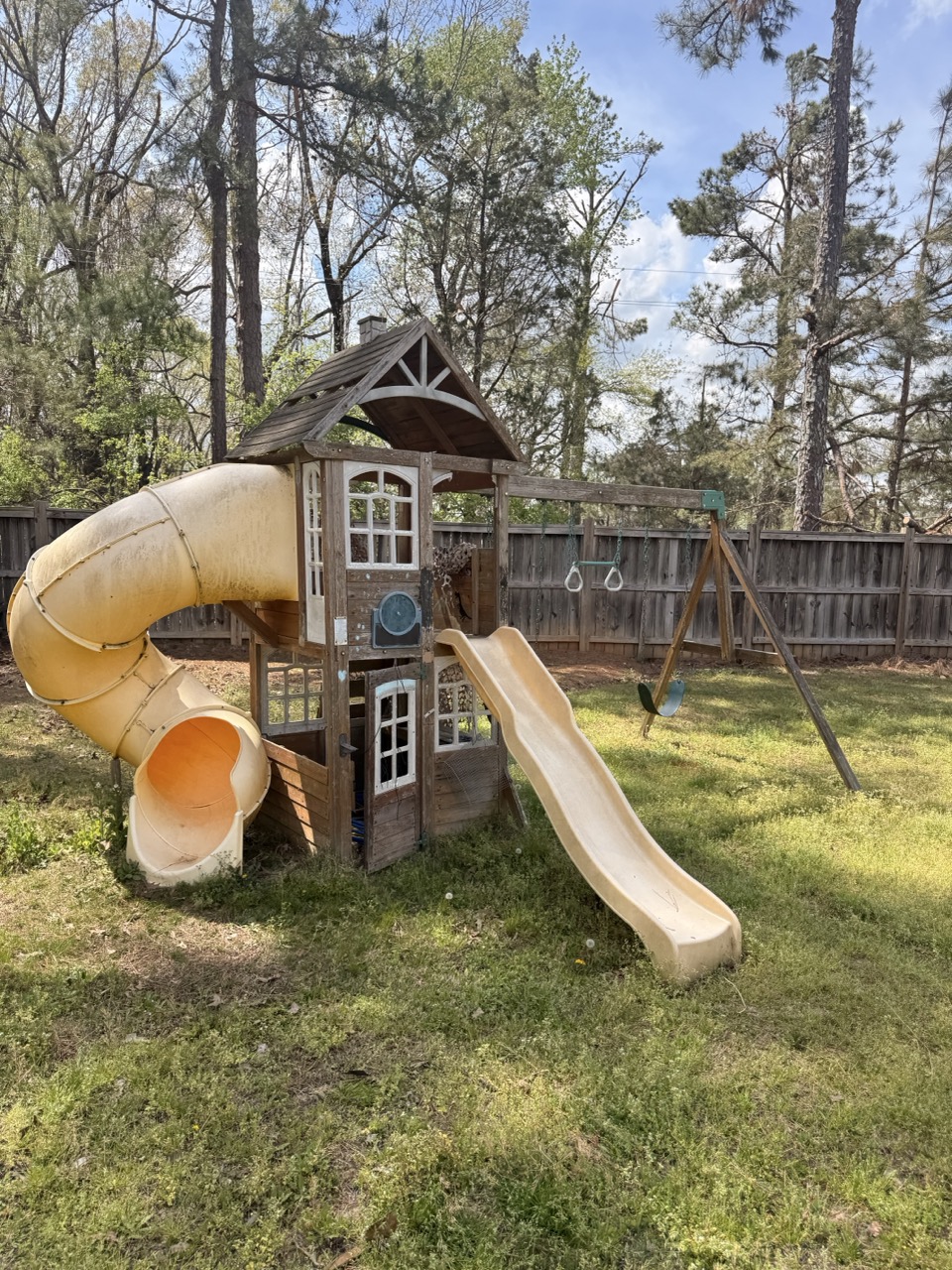 Kids Playset Removal in Oxford, MS